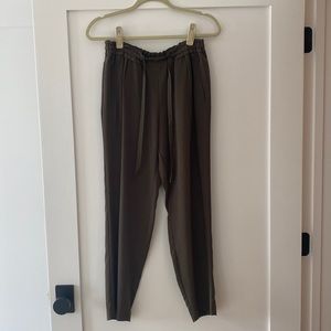 Zara - Green Cropped Pants w/ Stretch Waist Band @ Drawstring Closure